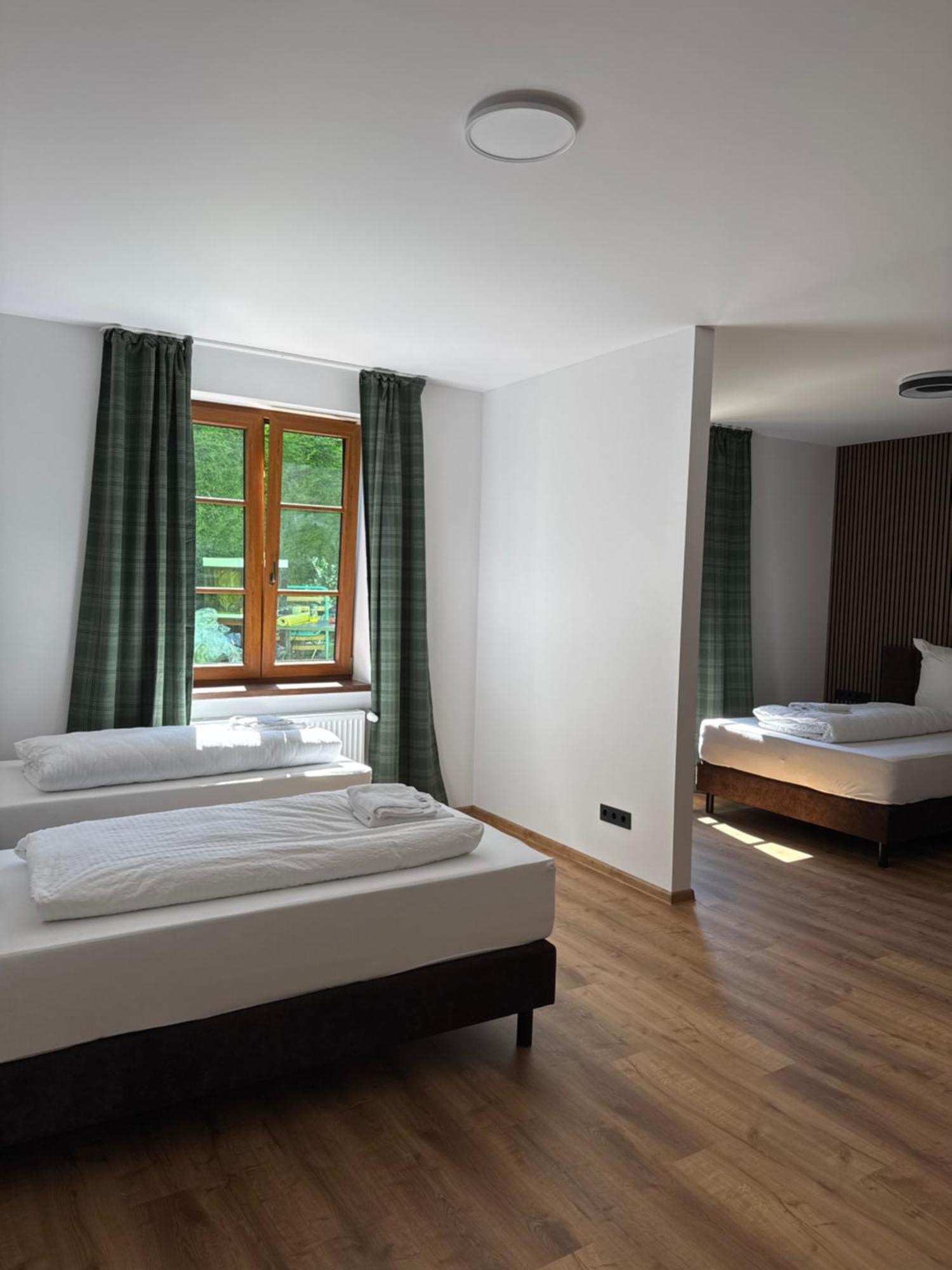 Hotel Am Schloss - Frankfurt An Der Oder エクステリア 写真